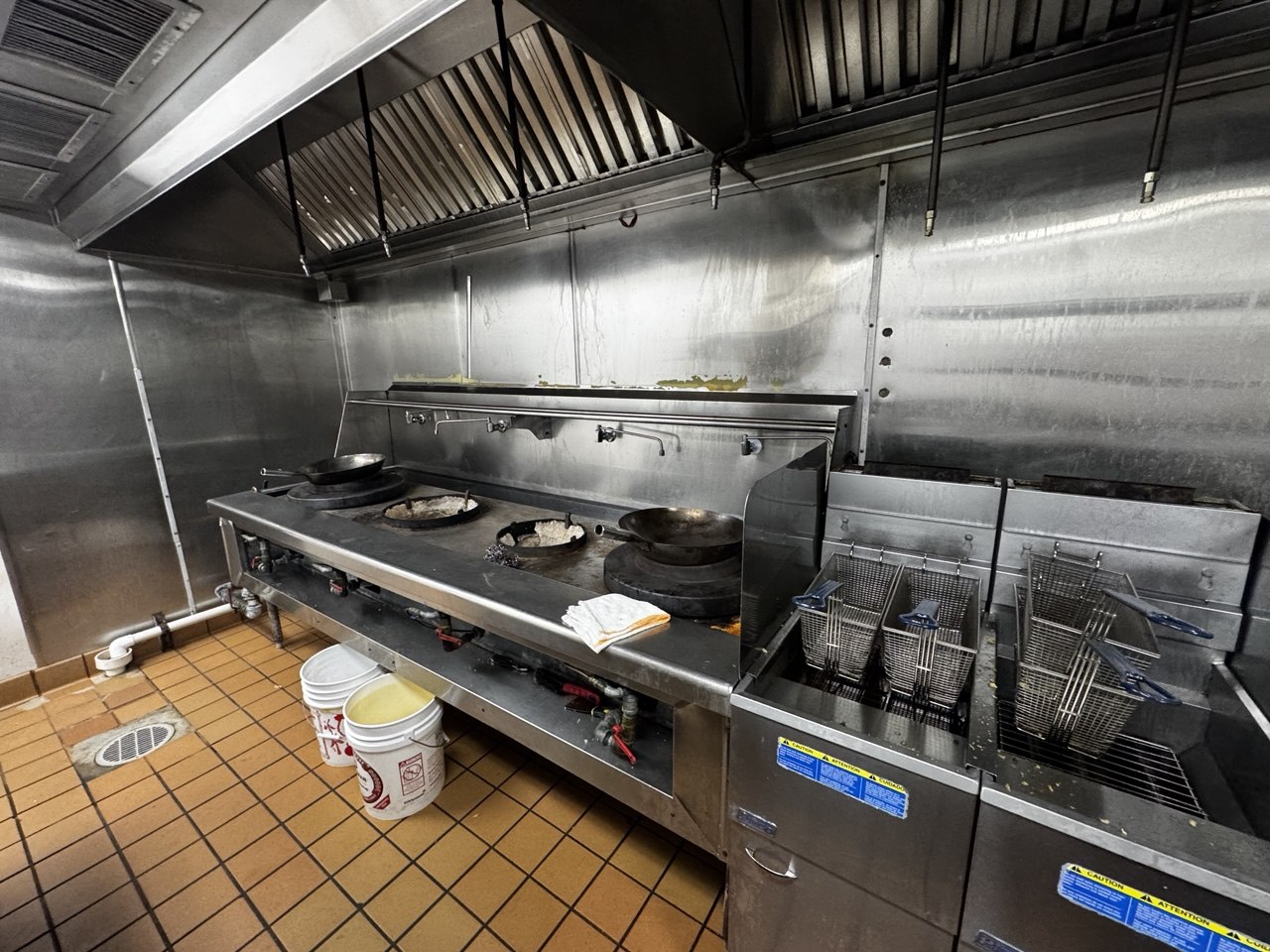 Commercial cooking line and fryer equipment from closed hot pot restaurant