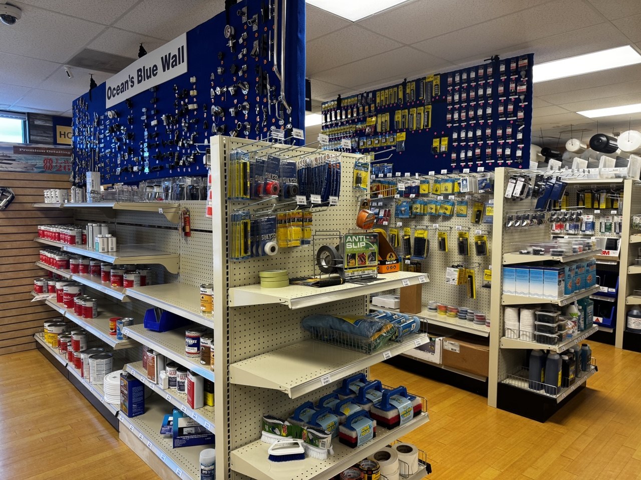 Pompano marine store inventory before short-notice liquidation